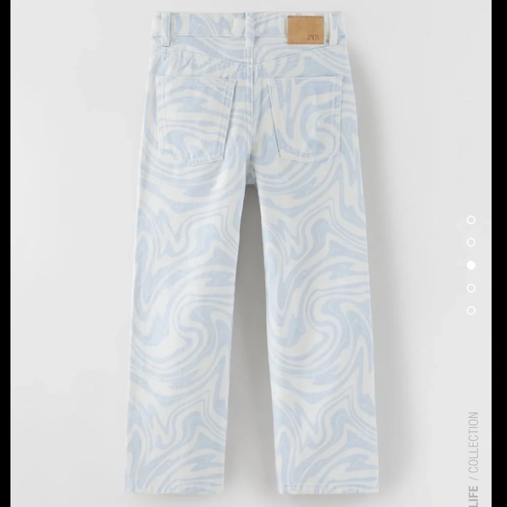 Zara Wavy Jeans